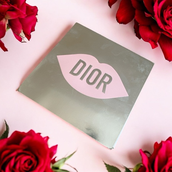 ๐ IT'S TIME FOR A GIVEAWAY! ๐ - Picture 9 of 10